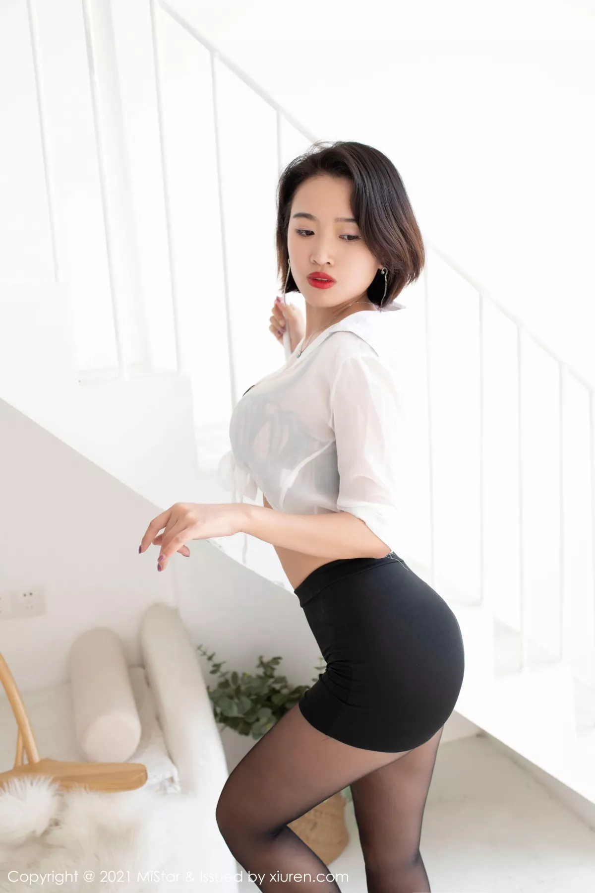 [MiStar魅妍社]第327期舞媚歆写真-秀人资源网